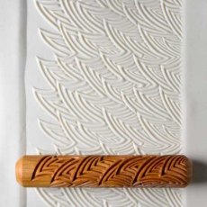 MKM Ocean Waves Wooden 12cm BIG Hand Roller BHR-133 MKM Ocean Waves Wooden 12cm BIG Hand Roller BHR-133